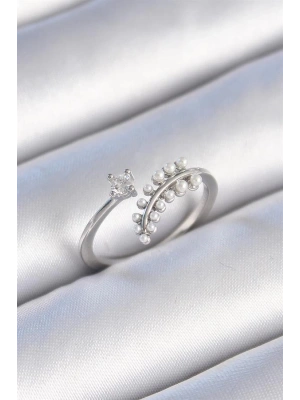 Pirinç Gümüş Renk Zirkon Taşlı İncili Yaprak Model Kadın Yüzük