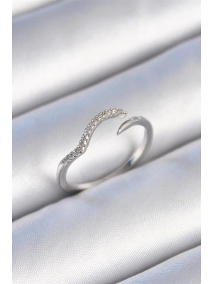 Pirinç Gümüş Renk Zirkon Taşlı Kadın Yüzük