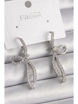 Pirinç Gümüş Renk Zirkon Taşlı Kurdele Model Kadın Küpe