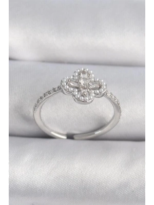 Pirinç Gümüş Renk Zirkon Taşlı Yonca Model İnci Detay Kadın Yüzük