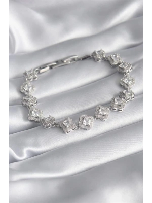 Pirinç Gümüş Renk Zirkon Taşlı Yonca Model VIP Seri Kadın Bileklik