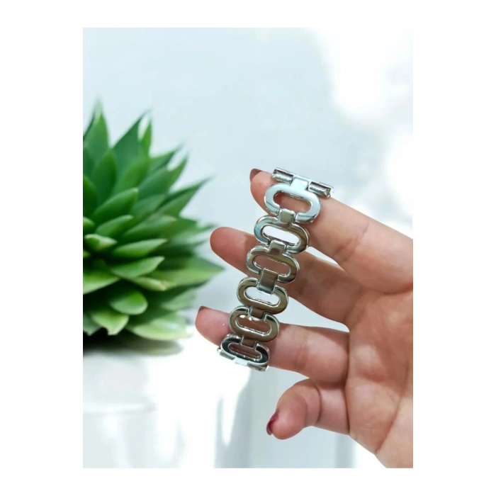 Gümüş Renkli Taşlı Kaburga Model Kadın KolSaati