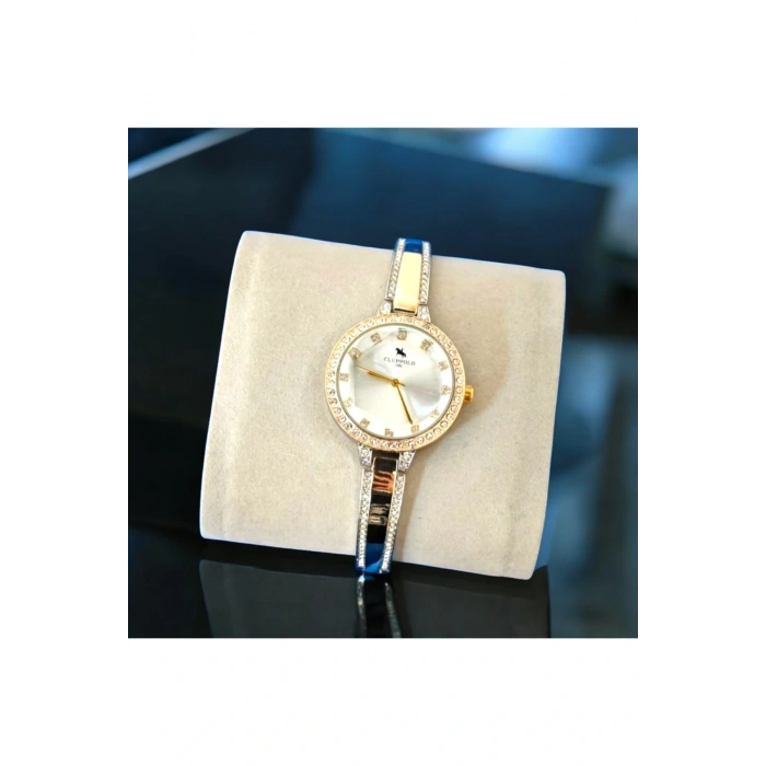 Gold Renkli Kordon Taşlı Kadın Kolsaati