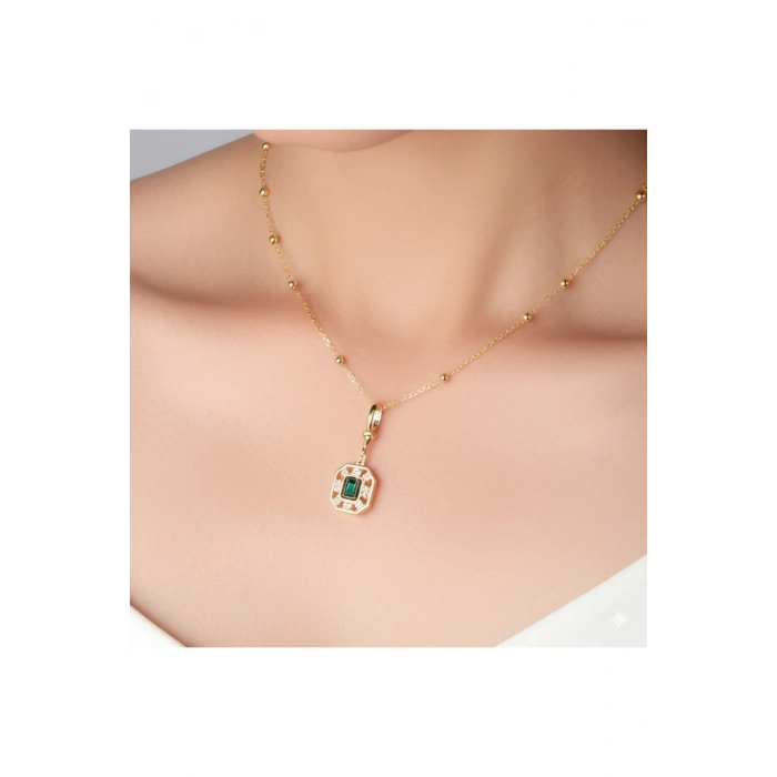 Serenay 2.sezon Çelik Zümrüt Yeşili Taşlı Kolye