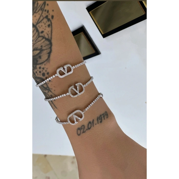 Özel Seri Marka Model Suyolu Taşlı Bileklik