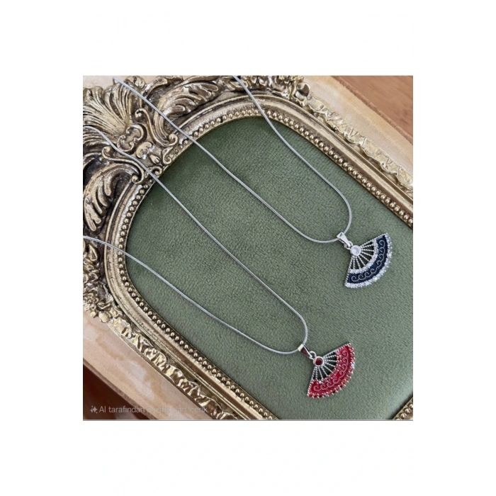 Yelpaze Model Kırmızı Taşlı Çelik Kolye