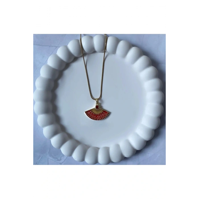 Yelpaze Model Kırmızı Taşlı Gold Çelik Kolye