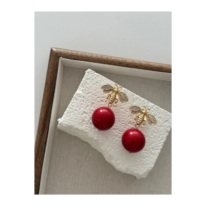 Marka Model Arılı Küpe Kırmızı