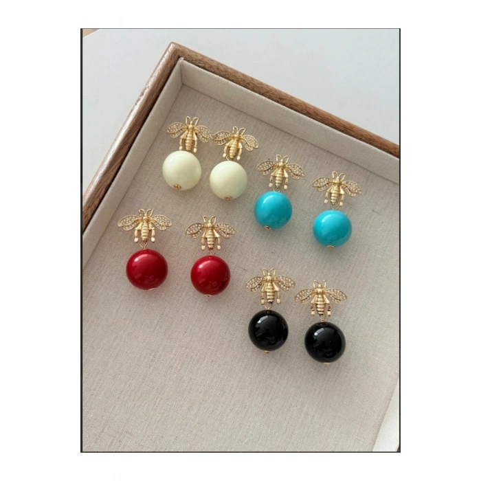 Marka Model Arılı Küpe Siyah