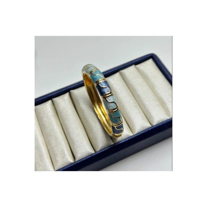 Mineli Dalgalı Desenli Mavi Kelepçe