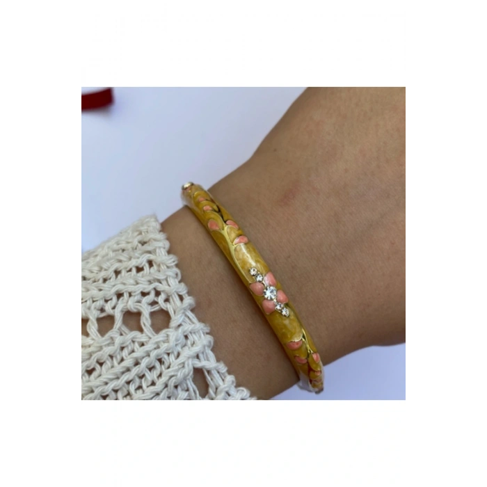 Mineli Taşlı Çiçek Detaylı HardalSarı Kelepçe Bileklik