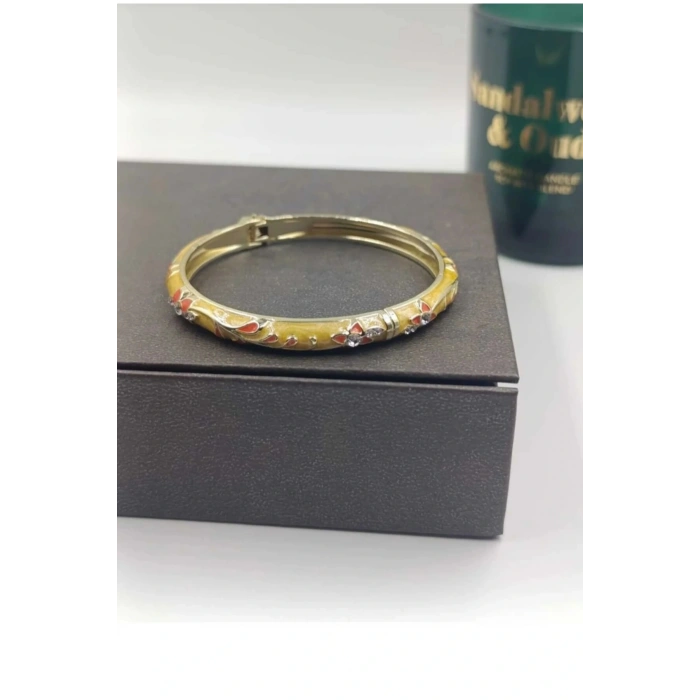 Mineli Taşlı Çiçek Detaylı HardalSarı Kelepçe Bileklik