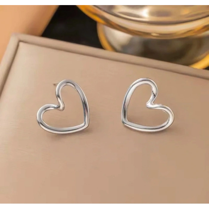 Gümüş Renk Kaplama Minimal Kalp Küpe