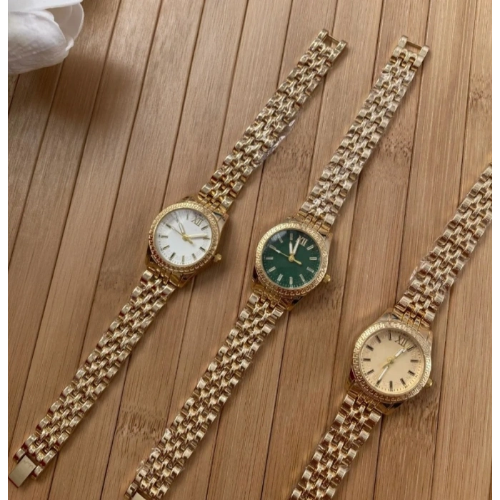 Gold Renkli Sarı Kadranlı Kadın Saat