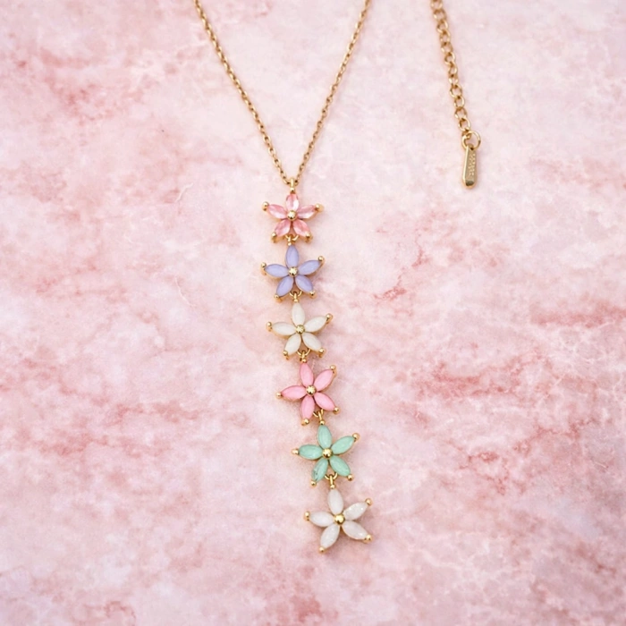 Gold Renkli Papatya Model Çoklu Çiçek Kolye