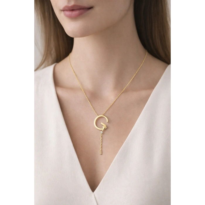 Alya Harf Kolye Gold Renkli Çelik G Uçurtma Detaylı Kolye