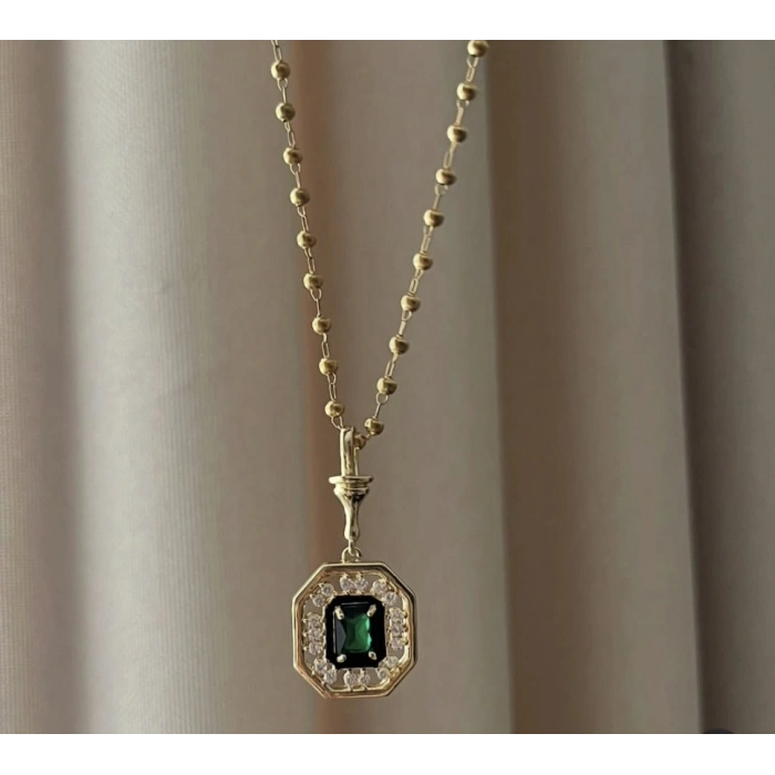 Serenay 2.sezon Çelik Zümrüt Yeşili Taşlı Kolye