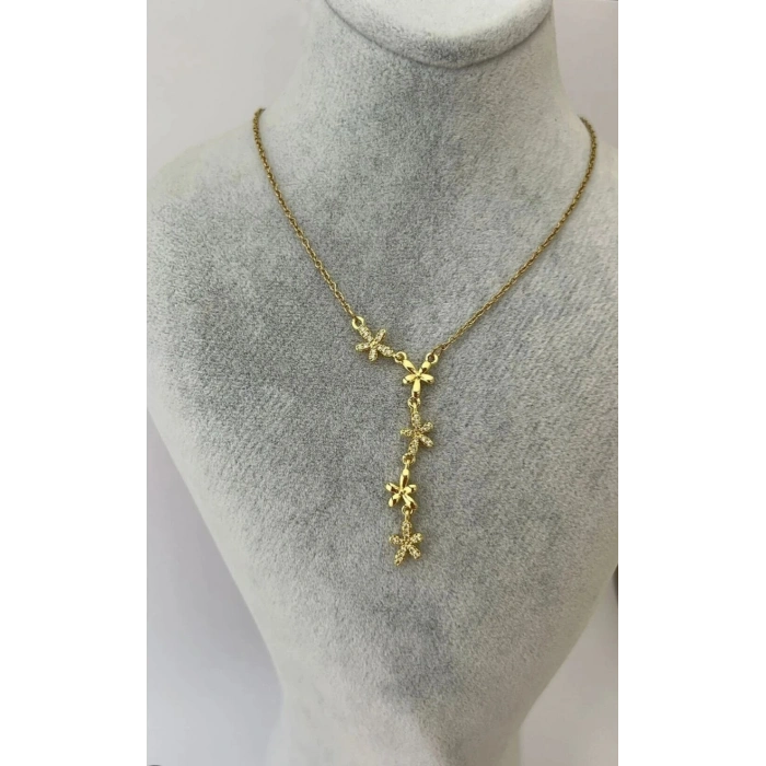 Gold Renkli Çiçek Detaylı Çelik Kolye