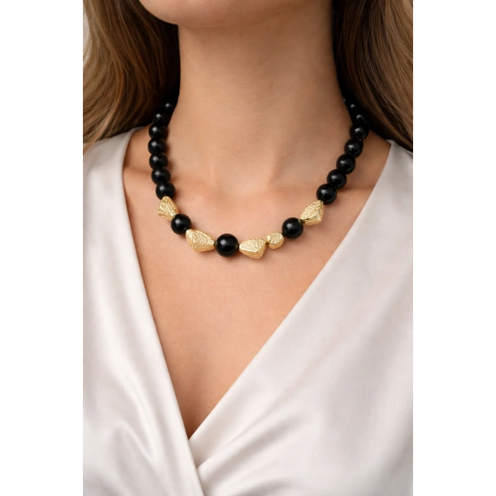 Gold ve Siyah Detaylı Premium Kolye