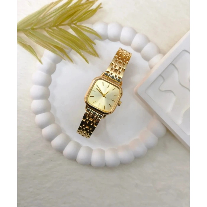 Gold Renkli Klasik Lüks Kadın Saat -Sarı kadranlı