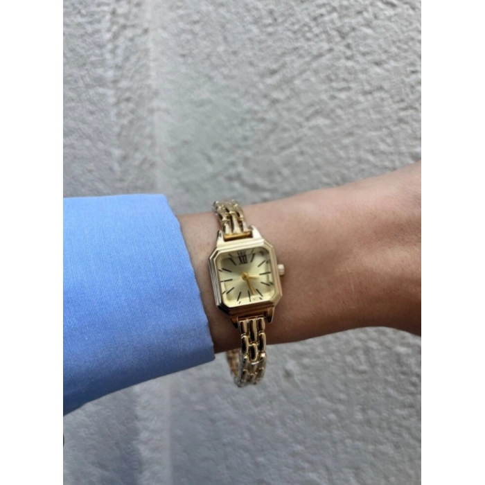 Gold Renkli Kare Kasa Klasik Modern Kadın Saat
