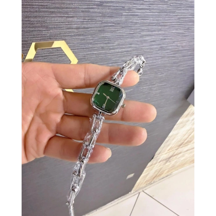 Gümüş Renkli Tiff Model Kadın Saat (yeşil)