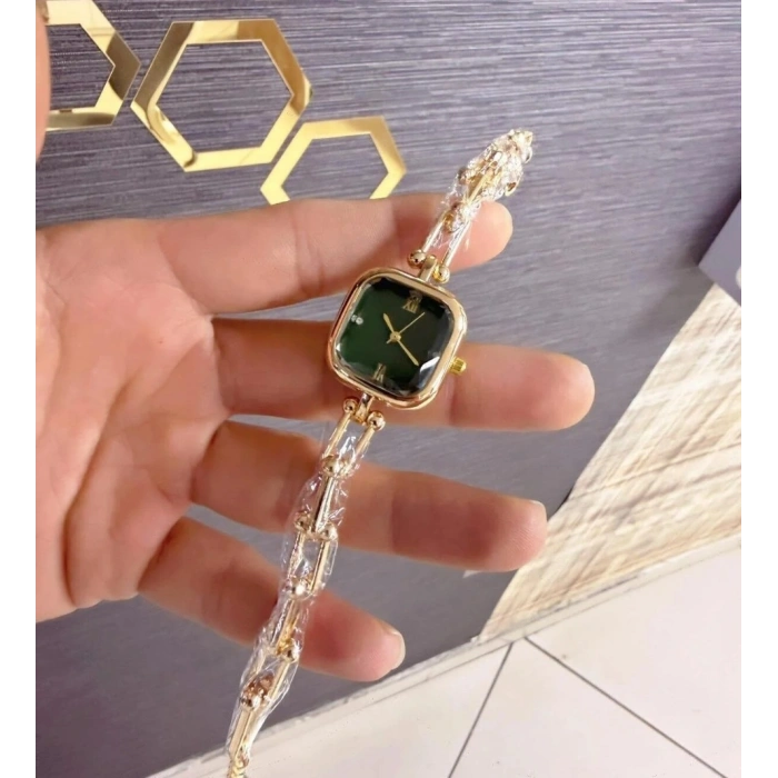 Gold Renkli Tiff Model Yeşil Kadran Taşlı Lüks Kadın Saat