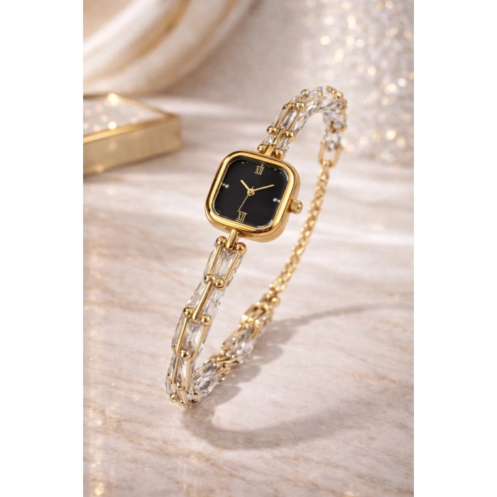 Gold Renkli Tiff Model Siyah Kadran Taşlı Lüks Kadın Saat