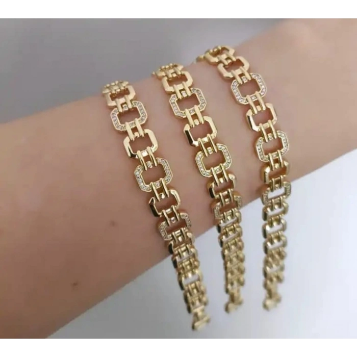 Gold Renk Geometrik Taş Detaylı Lüks Kadın Bileklik