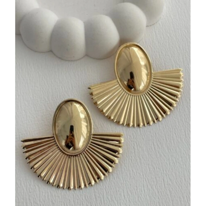 Gold Renkli Vintage Esintili Tasarım Küpe