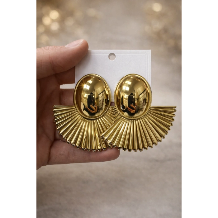 Gold Renkli Vintage Esintili Tasarım Küpe