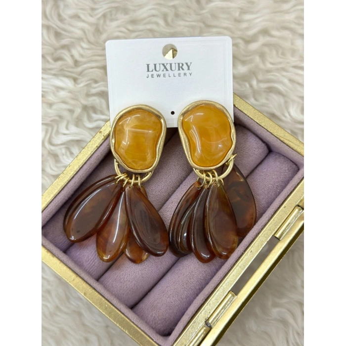 Gold Detaylı Amber Ton Sallantılı Küpe