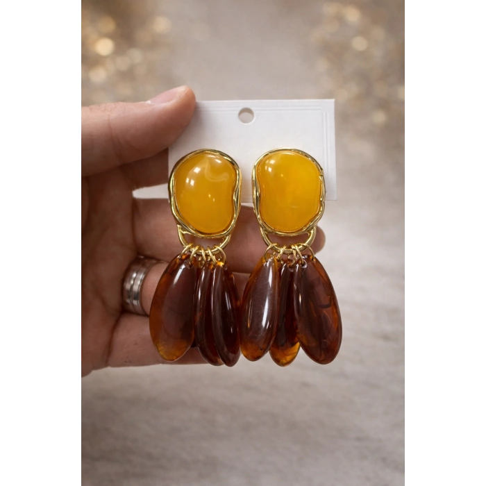 Gold Detaylı Amber Ton Sallantılı Küpe