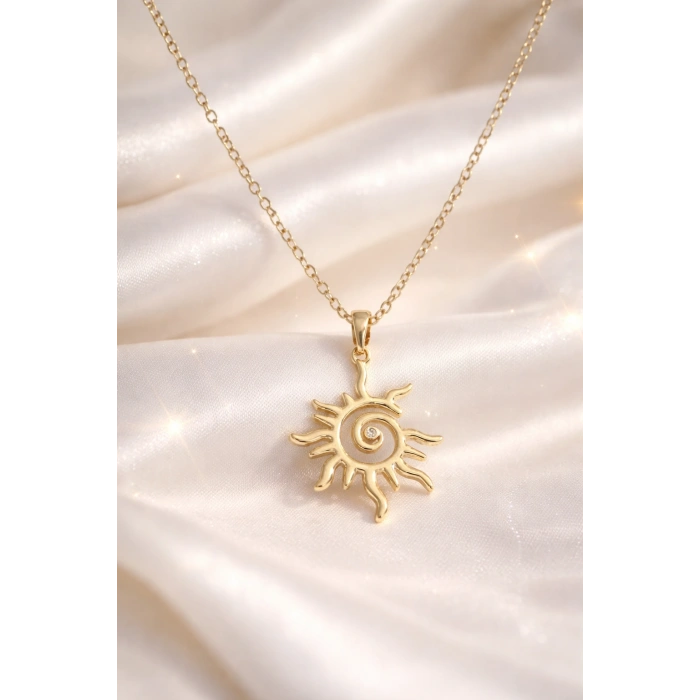 Gold Renkli Çelik Güneş Figürlü Kolye
