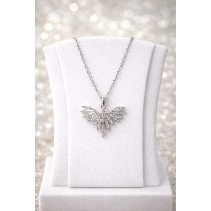 Gümüş Renkli Melek Kanadı Detaylı Taşlı Çelik Kolye