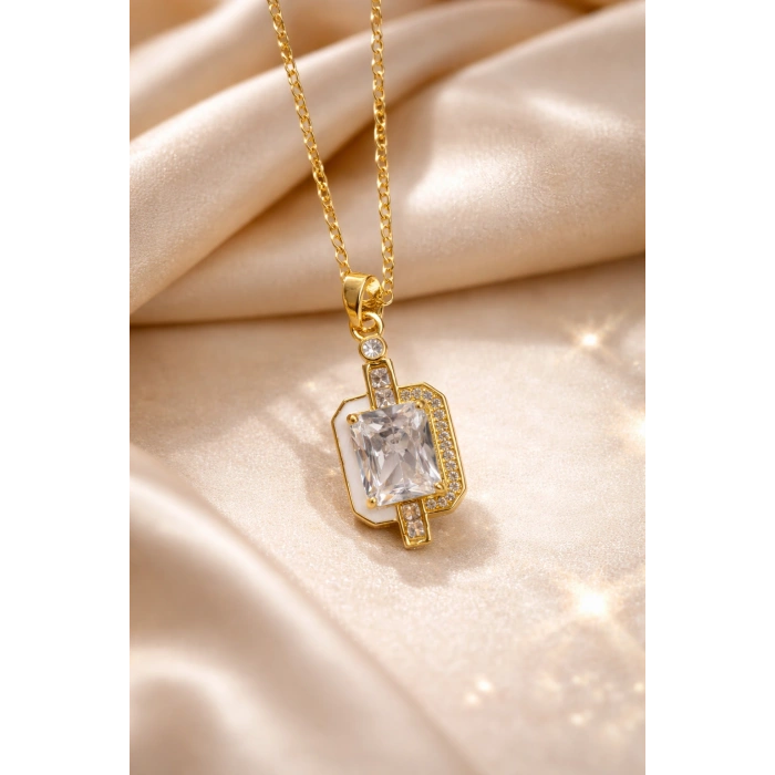 Gold Renkli Çelik Baget Taş Detaylı Modern Kolye