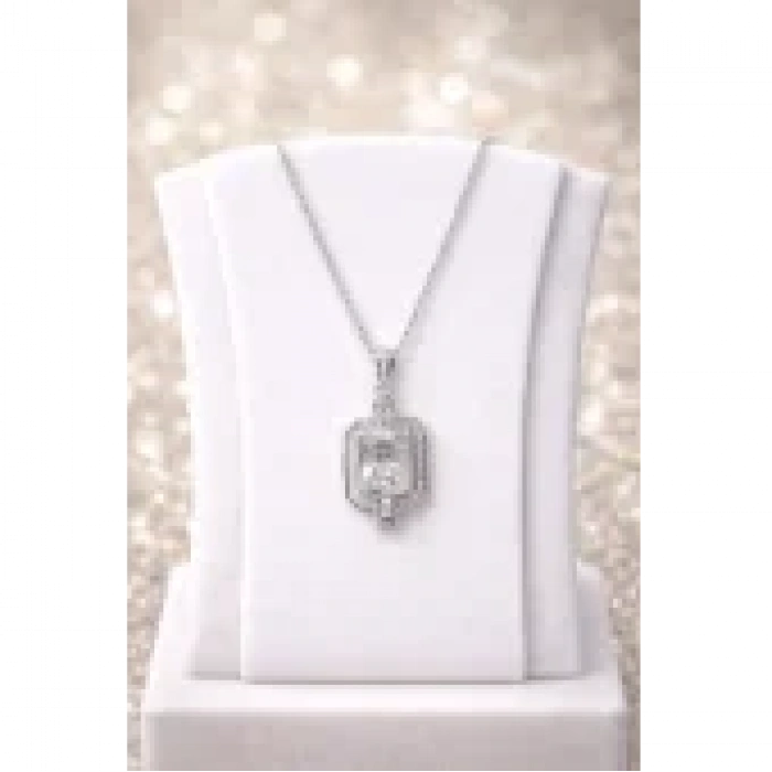 Gümüş Renkli Baget Taş Detaylı Çelik Kolye