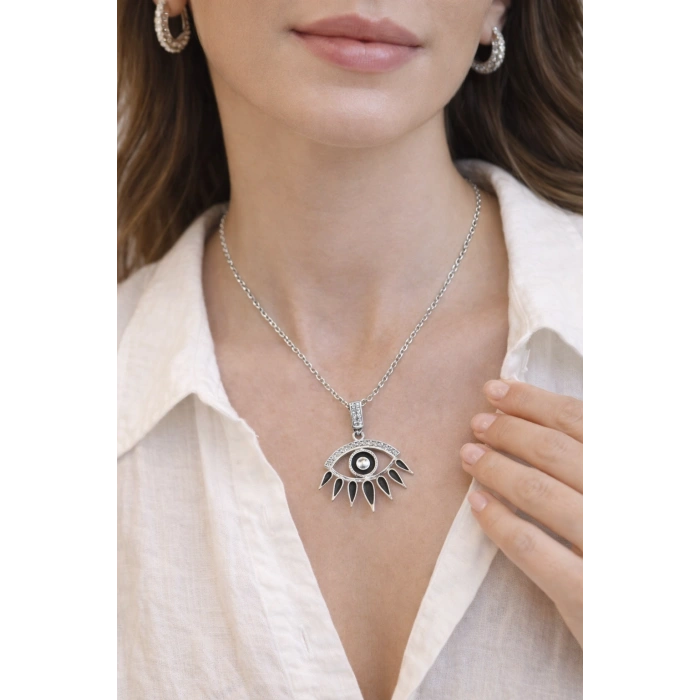 Göz Figürlü Zirkon Taşlı Gümüş Kolye