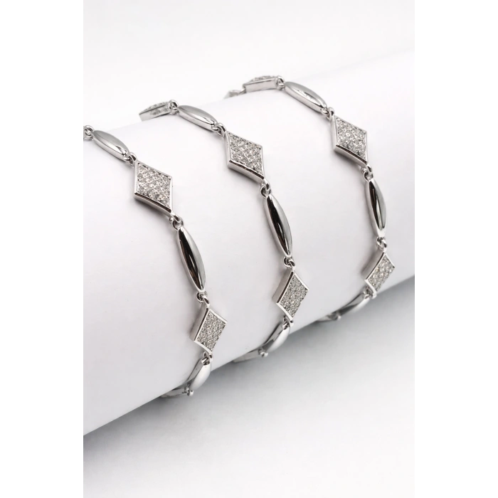 Xuping Gümüş Renk Geometrik Taş Detaylı Bileklik