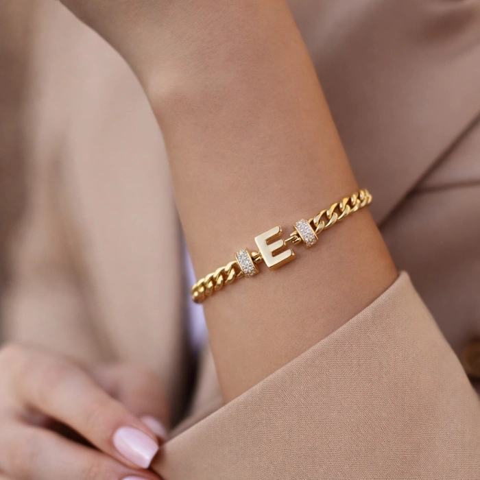 E Harfli Zincir Bileklik 14K Altın Kaplama