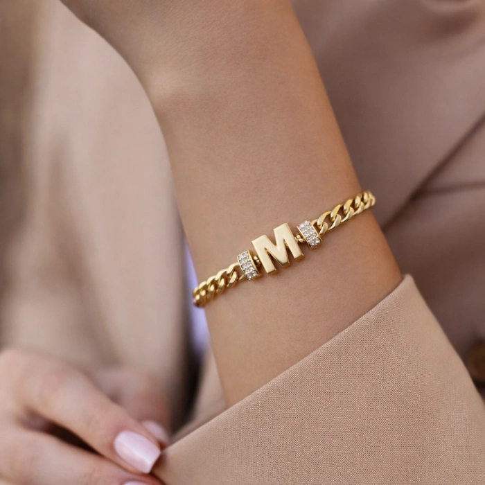 M Harfli Zincir Bileklik 14K Altın Kaplama