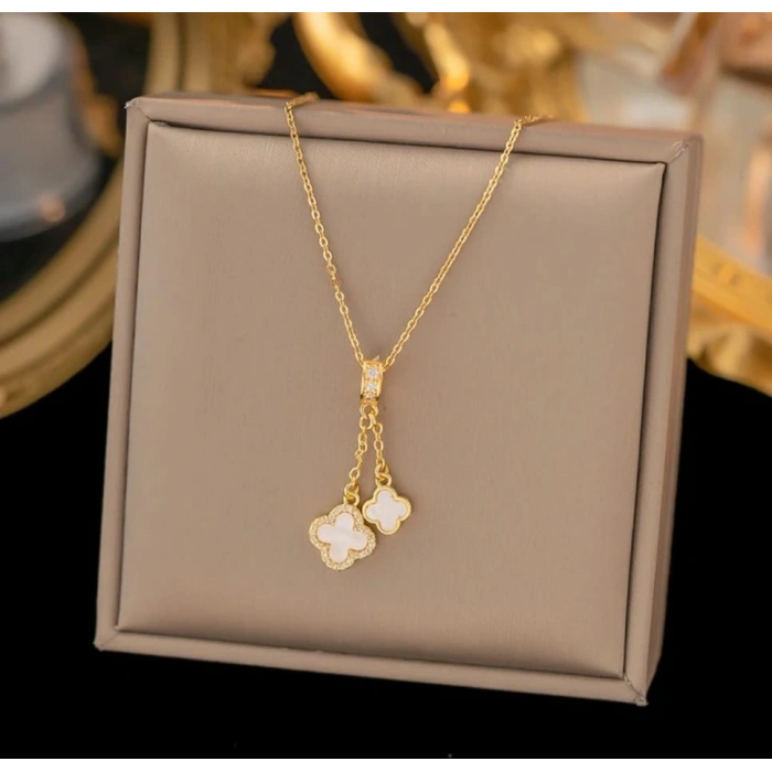 Çelik Gold Renkli Charmlı Yonca Kolye