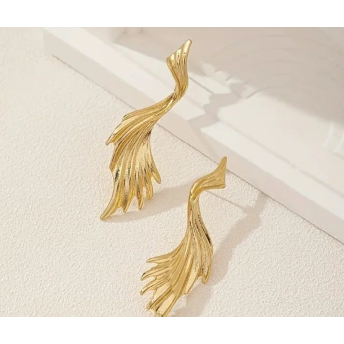 Dalga Detaylı Gold Vip Kaplama Küpe