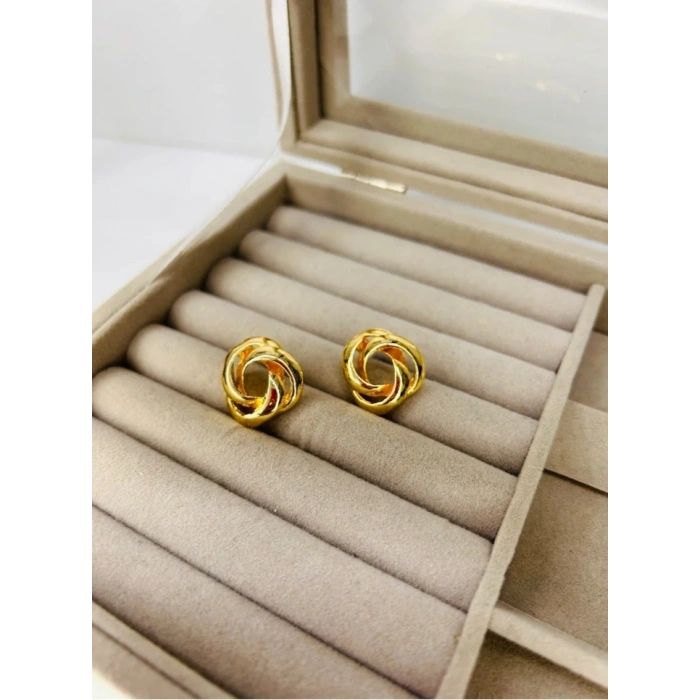 Gold Renkli Detaylı Halka Model Küpe