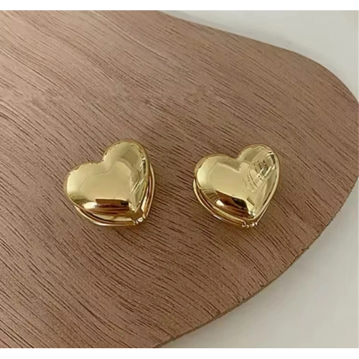 Kalp Detay Gold Küpe