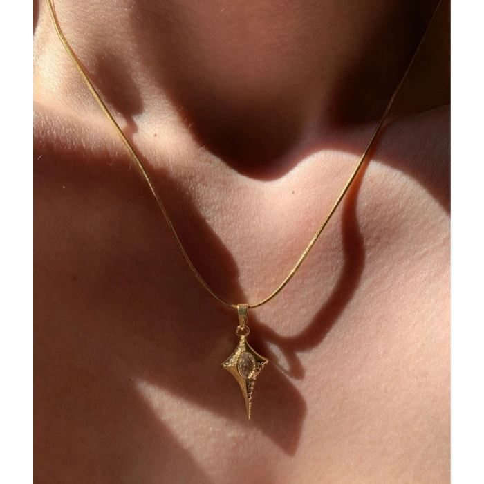 Kuzey Yıldızı Star Taşlı Çelik Gold Kolye