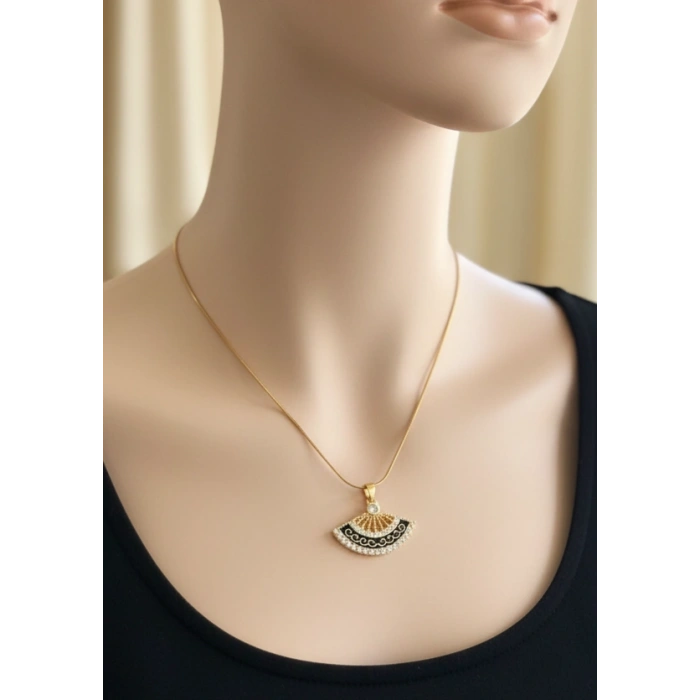 Yelpaze Model Siyah Taşlı Çelik Gold Kolye