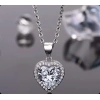 Çelik Gümüş Renkli Kalp Detaylı Beyaz Kolye