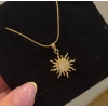 Güneş Model Çelik Taşlı Gold Kolye