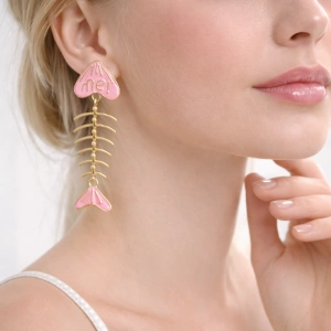 Pembe Mineli Balık Kılçığı Detaylı Küpe